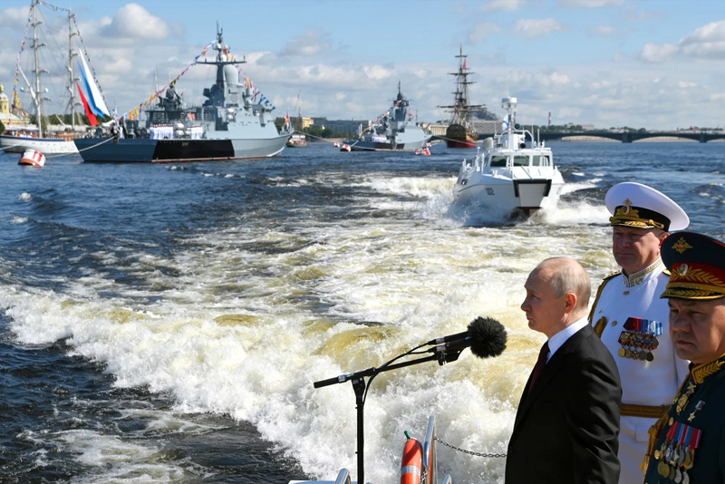 Путин определил приоритеты развития ВМФ