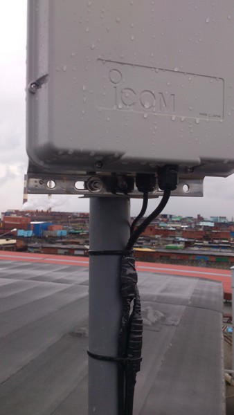 Антенный тюнер Icom AT-140 для ПВ/КВ радиостанции Icom IC-78