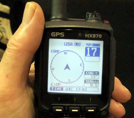 компас Standard Horizon HX870.jpg