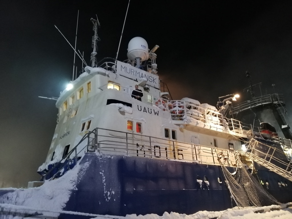 Судовая земная станция спутниковой связи (СЗССС)KNSZ10Mk2 с дополнительным оборудованием