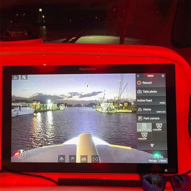 МФД Raymarine AXIOM XL МФД Raymarine AXIOM XL