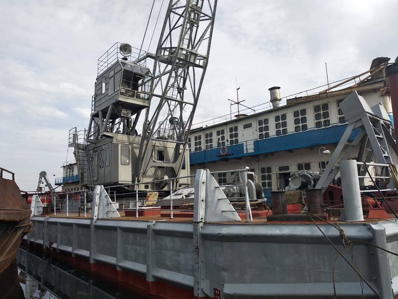 Маринэк-К Плавучий кран Маринэк-К Плавучий кран