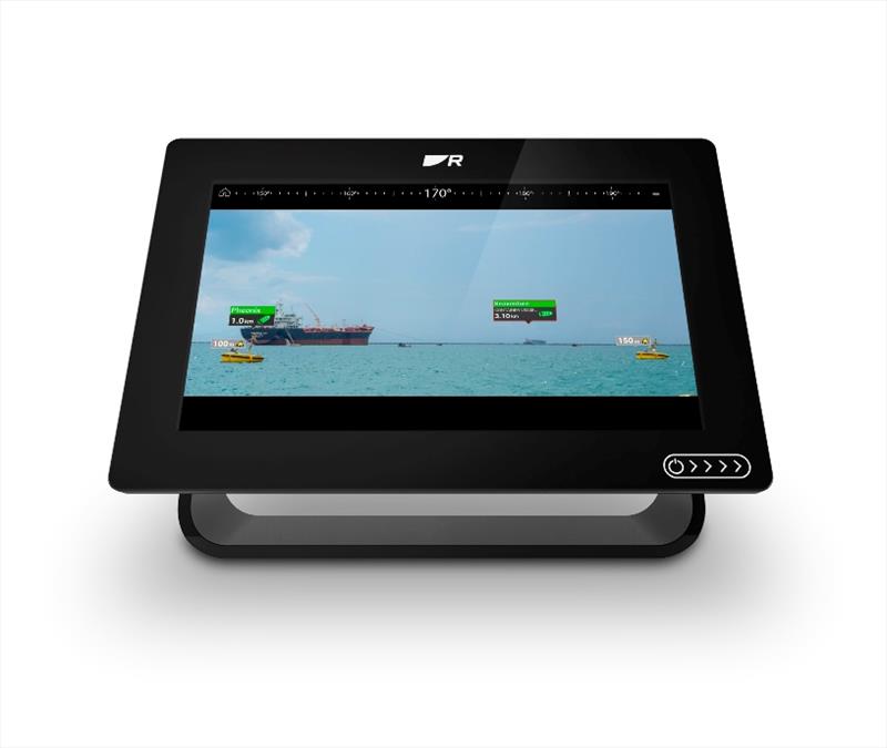 Raymarine Axiom+ новый МФД_9