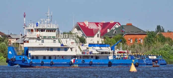 Буксир-толкач Бизон с системой видеонаблюдения ТСОН МИРАН