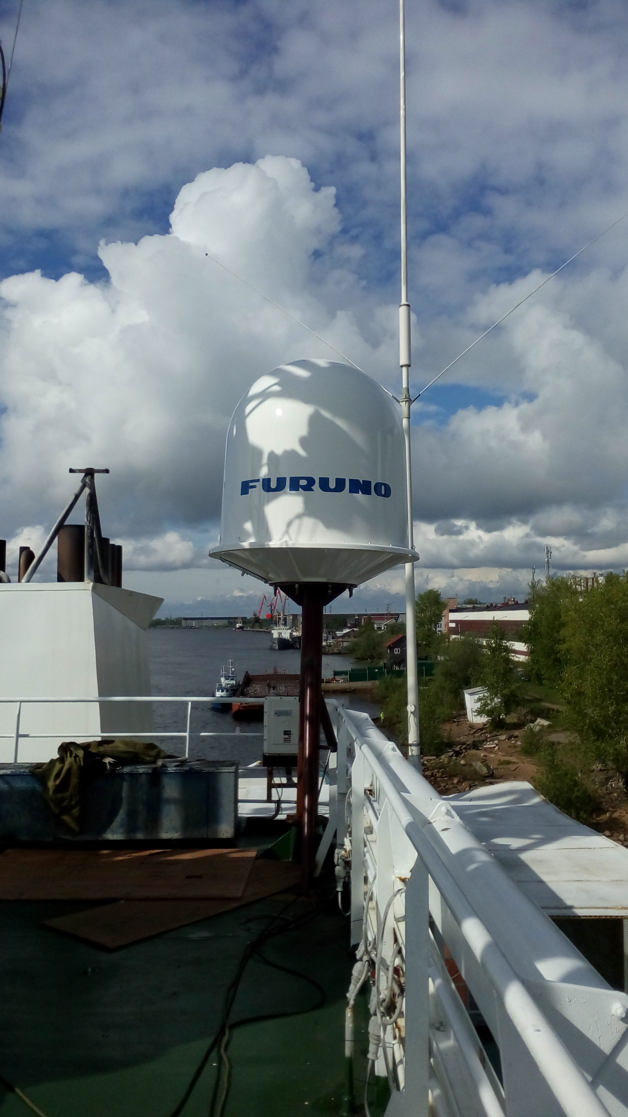 Спутниковое оборудование VSAT Furuno KU-100